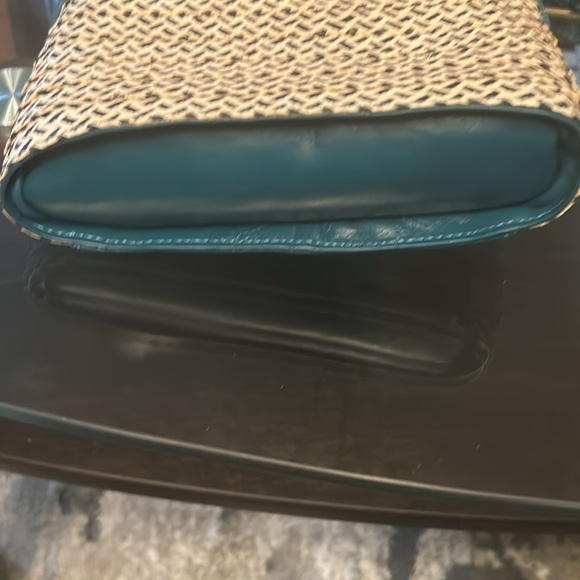 El Market (Colombia)Blue and Tan Woven Women's Bag. - Picture 3 of 5